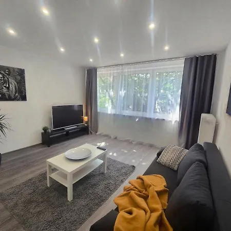 Nahe Altstadt & Maxtor & U-bahn Apartman *
